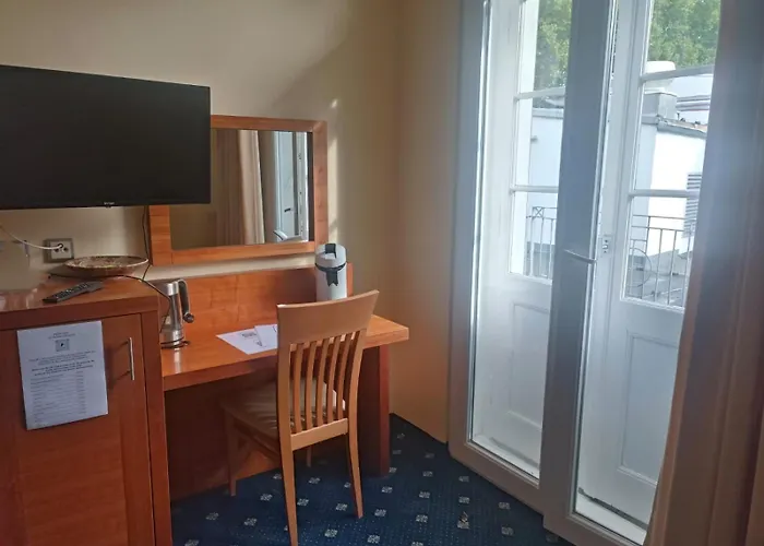 Zm23, Single With Private Balcony Διαμέρισμα Λεβερκούζεν