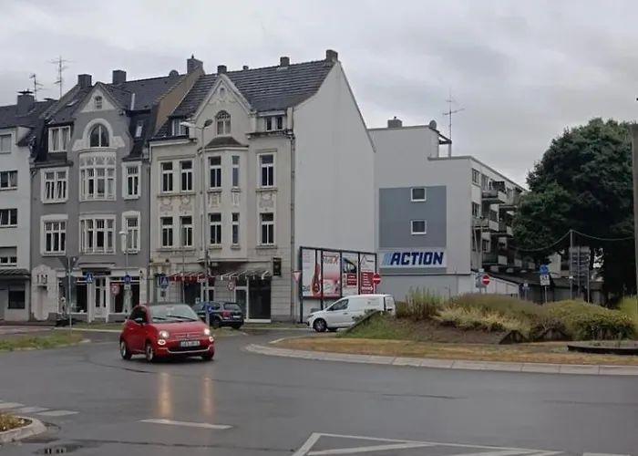 Zm23, Single With Private Balcony